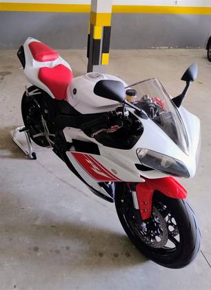 YAMAHA YZF R1 YAMAHA YZF R1